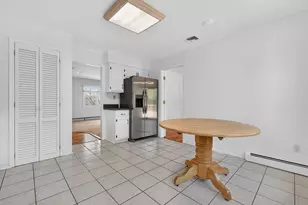 8 Hampton Rd, Airmont, NY 10901 - Photo 18