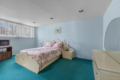 16 Serein Court, Syosset, NY 11791 - Photo 16