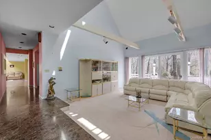 16 Serein Ct, Syosset, NY 11791 - Photo 4