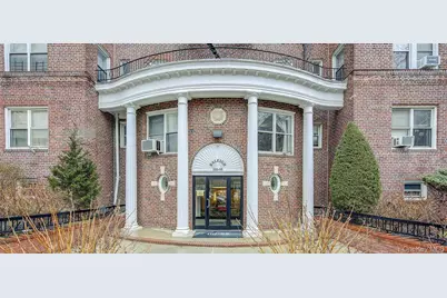 110-55 72 Road #601, Forest Hills, NY 11375 - Photo 1