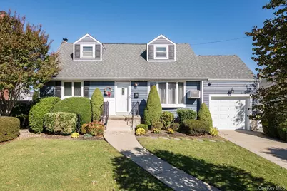 31 Walnut Avenue, Farmingdale, NY 11735 - Photo 1