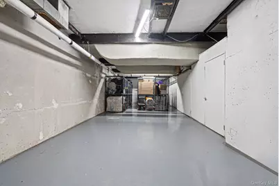 25 Park Place #2L, Great Neck, NY 11021 - Photo 18