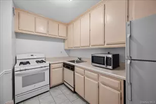 21 Fairview Ave, Tuckahoe, NY 10707 - Photo 6
