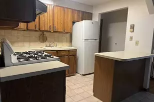 60-59 69th St, Maspeth, NY 11378 - Photo 8