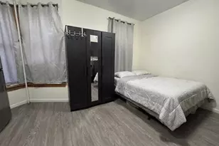 60-59 69th St, Maspeth, NY 11378 - Photo 12