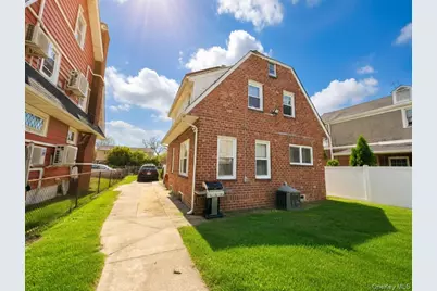 7 Bernhard Street, Hempstead, NY 11550 - Photo 4