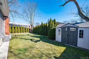 2002 City Ave, Merrick, NY 11566 - Photo 34