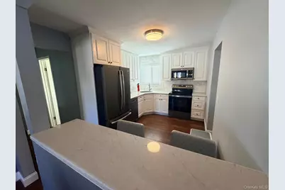 2002 City Avenue, Merrick, NY 11566 - Photo 6