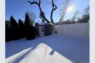 2002 City Avenue, Merrick, NY 11566 - Photo 26