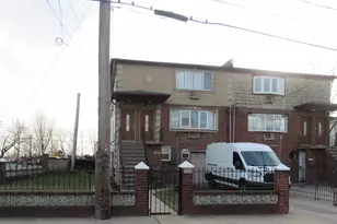 236-14 Bentley Rd, Rosedale, NY 11422 - Photo 4