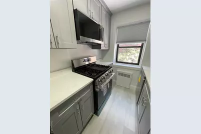 118-60 Metropolitan Avenue #2 I, Kew Gardens, NY 11415 - Photo 16