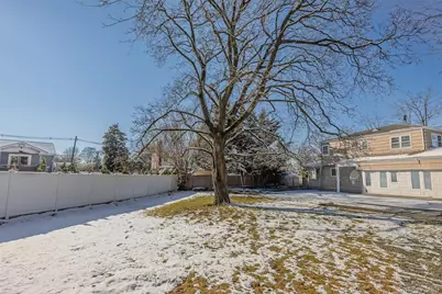 467 Hempstead Avenue, Rockville Centre, NY 11570 - Photo 6