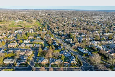 467 Hempstead Avenue, Rockville Centre, NY 11570 - Photo 36