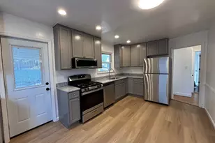 14 Chamberlain Ave, Yonkers, NY 10704 - Photo 2
