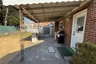 14 Chamberlain Ave, Yonkers, NY 10704 - Photo 16