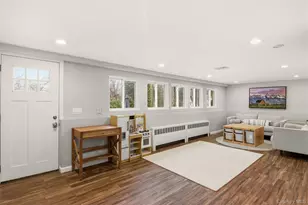 23 Gay Lore Dr, Huntington, NY 11743 - Photo 12