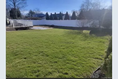 449 52nd Street, Lindenhurst, NY 11757 - Photo 28