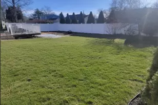 449 52nd St, Lindenhurst, NY 11757 - Photo 28