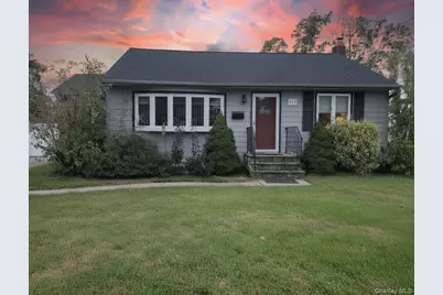 449 52nd Street, Lindenhurst, NY 11757 - Photo 1