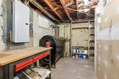 449 52nd Street, Lindenhurst, NY 11757 - Photo 26