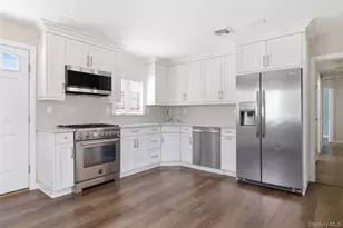 449 52nd St, Lindenhurst, NY 11757 - Photo 8