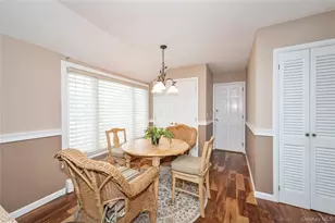 9 Elm Ln, Stony Brook, NY 11790 - Photo 4