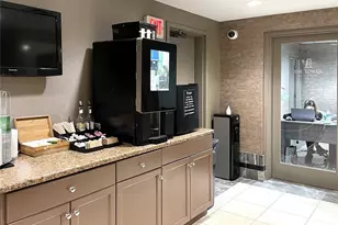 10 City Pl, White Plains, NY 10601 - Photo 32