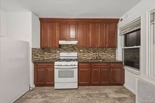 5783 Mosholu Ave, Bronx, NY 10471 - Photo 12