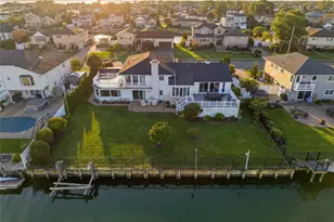 14 Club Dr, Massapequa, NY 11758 - Photo 30