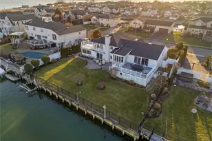 14 Club Dr, Massapequa, NY 11758 - Photo 32