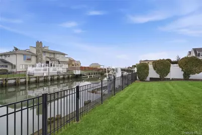 14 Club Drive, Massapequa, NY 11758 - Photo 44