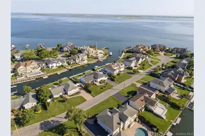 14 Club Drive, Massapequa, NY 11758 - Photo 38