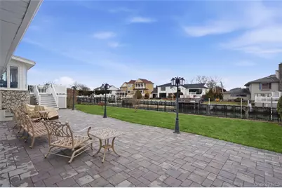 14 Club Drive, Massapequa, NY 11758 - Photo 42