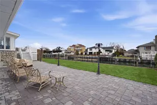 14 Club Dr, Massapequa, NY 11758 - Photo 42
