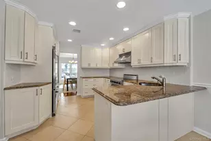 42 Windsor Gate Dr, New Hyde Park, NY 11040 - Photo 8