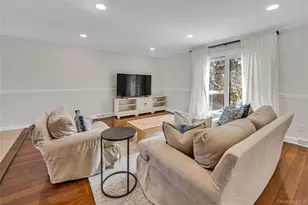 42 Windsor Gate Dr, New Hyde Park, NY 11040 - Photo 4