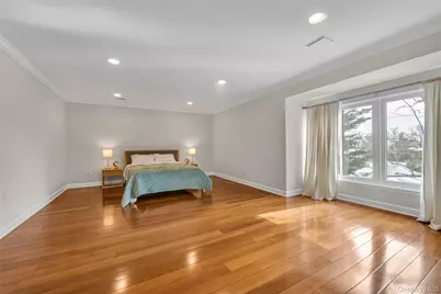 42 Windsor Gate Drive, New Hyde Park, NY 11040 - Photo 14