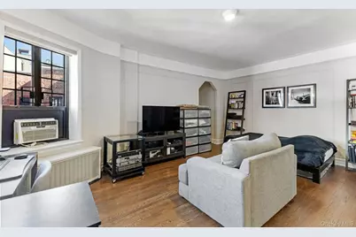 45 Pondfield Road W #6E, Bronxville, NY 10708 - Photo 6