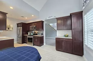 120 Kettles Ln, Medford, NY 11763 - Photo 10