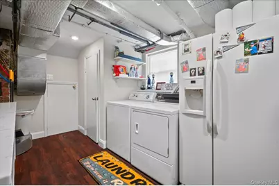 299 Stratton Road, New Rochelle, NY 10804 - Photo 40