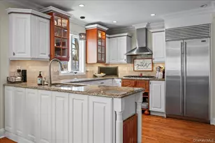 299 Stratton Rd, New Rochelle, NY 10804 - Photo 14