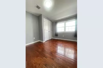 11436 175th Street #2nd flr, Saint Albans, NY 11434 - Photo 2