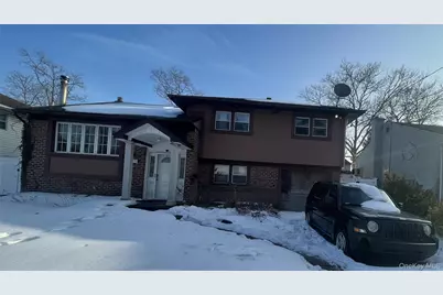 1070 Cramer Court, Baldwin, NY 11510 - Photo 2