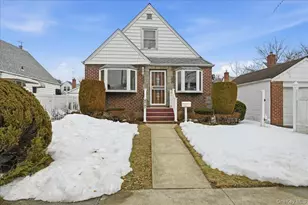 82-59 263rd St, Floral Park, NY 11004 - Photo 1