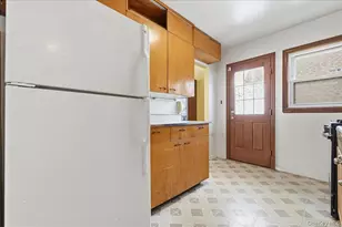 82-59 263rd St, Floral Park, NY 11004 - Photo 18