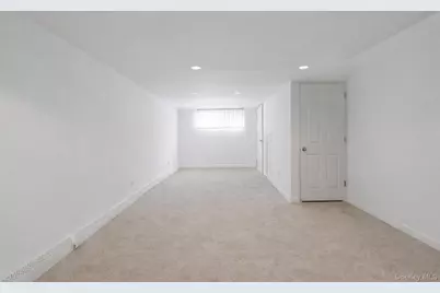 2 N Strawberry Hill Lane, West Nyack, NY 10994 - Photo 24