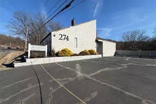 2 N Strawberry Hill Ln, West Nyack, NY 10994 - Photo 4