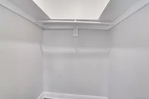 188 Kearsing Pkwy, Monsey, NY 10952 - Photo 16