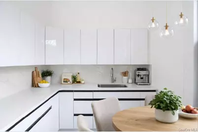 11525 Metropolitan Avenue #233, Kew Gardens, NY 11418 - Photo 8