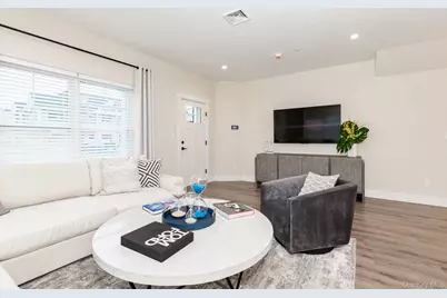 205 Romar Court, West Babylon, NY 11704 - Photo 14